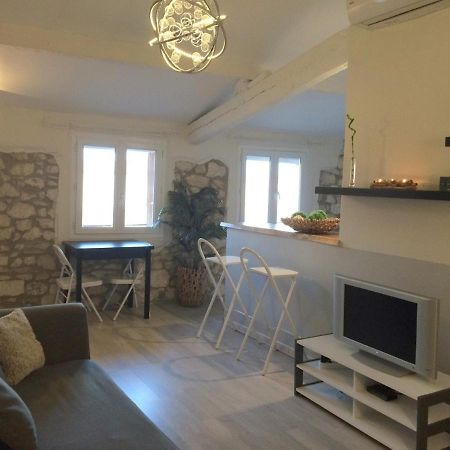 T2Bis Lumineux, Intra Muros Avignon Luaran gambar